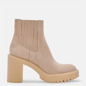 Dolce vita boots gently worn size 9